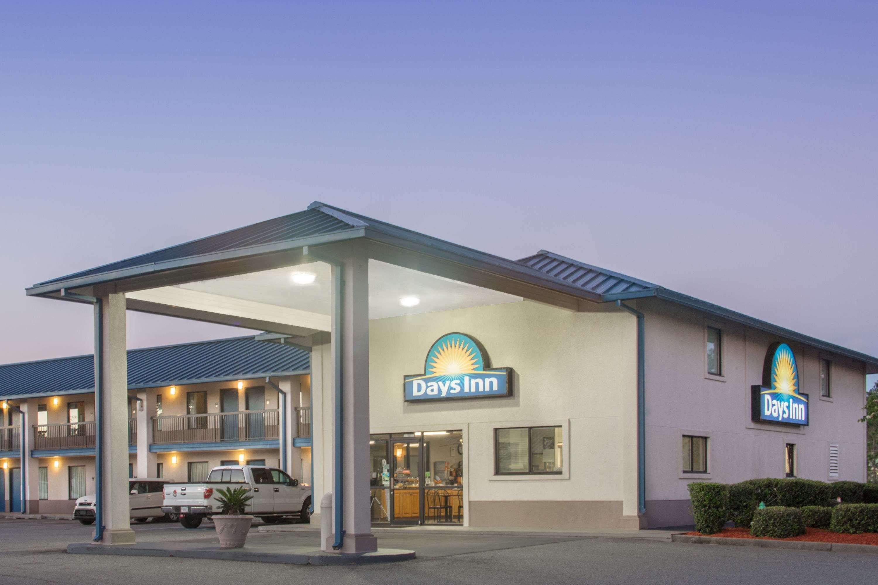 Days Inn By Wyndham Valdosta I-75 Esterno foto